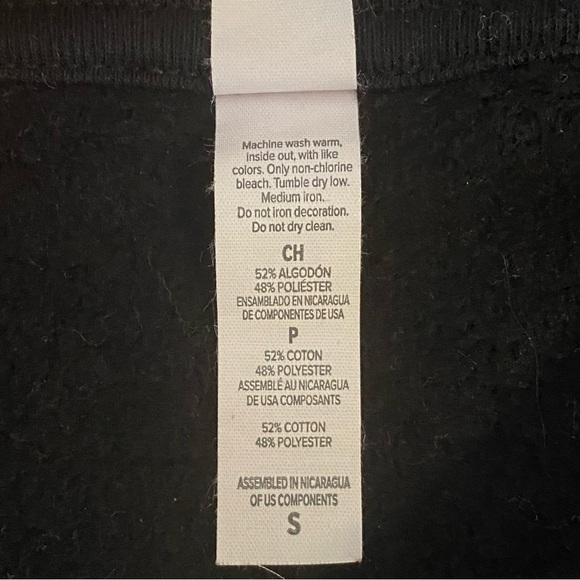 Shawn Mendes Illuminate 2017 tour SMALL Black hoodie graphic kangaroo pocket - Picture 9 of 10